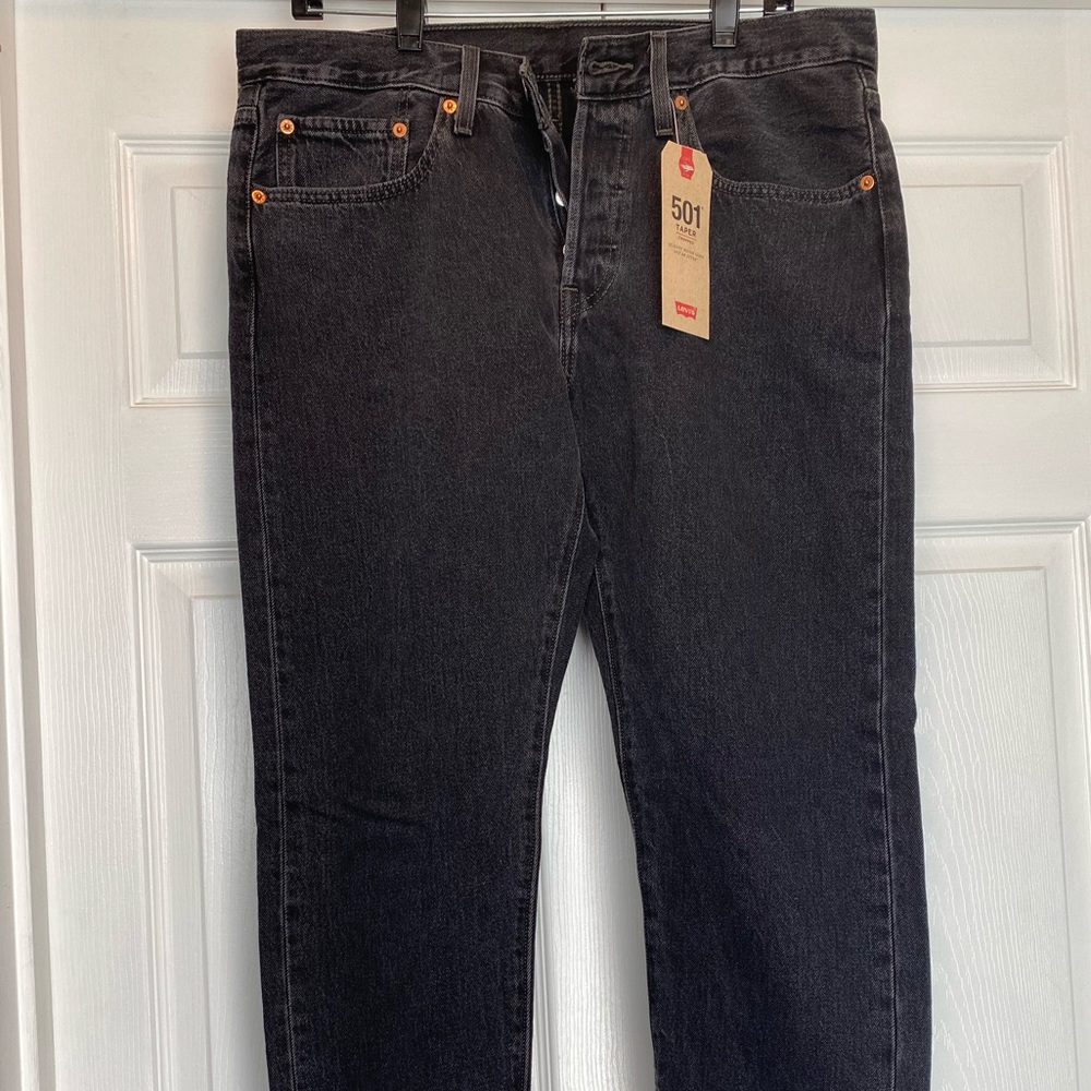 Levi’’s 501 Mid Rise with Tapered Leg